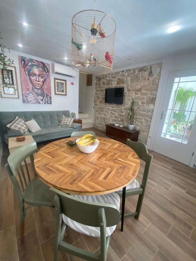 Apartman Oleandar Kastela Luaran gambar