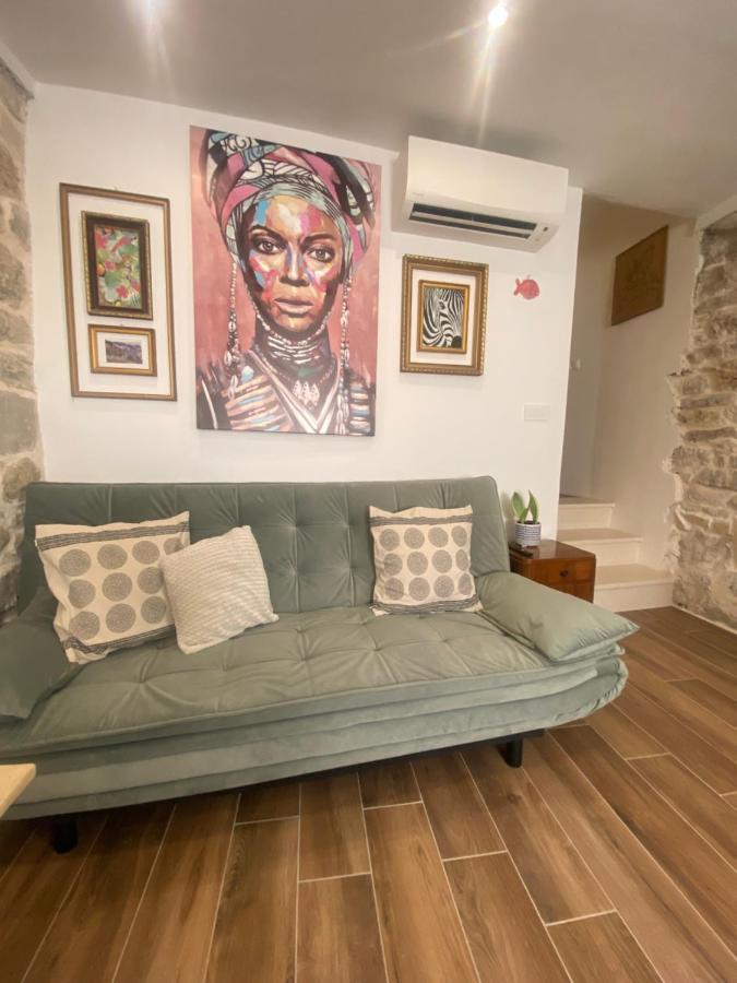 Apartman Oleandar Kastela Luaran gambar