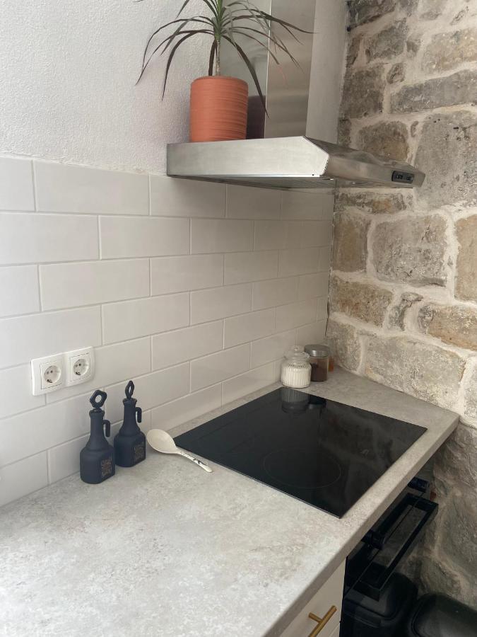 Apartman Oleandar Kastela Luaran gambar