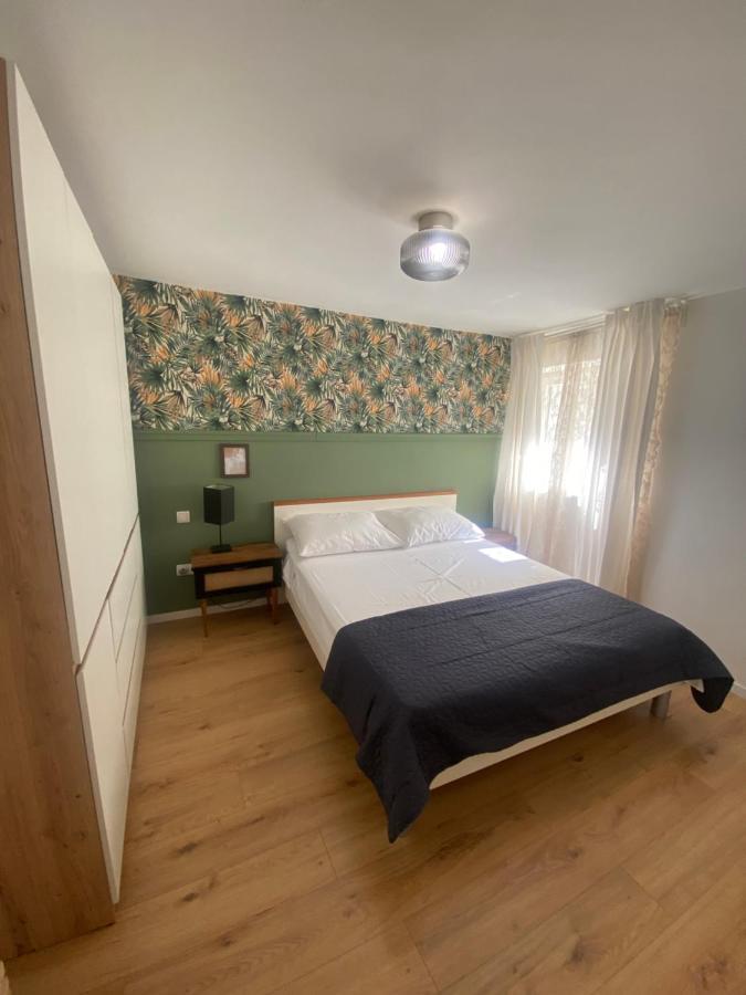 Apartman Oleandar Kastela Luaran gambar